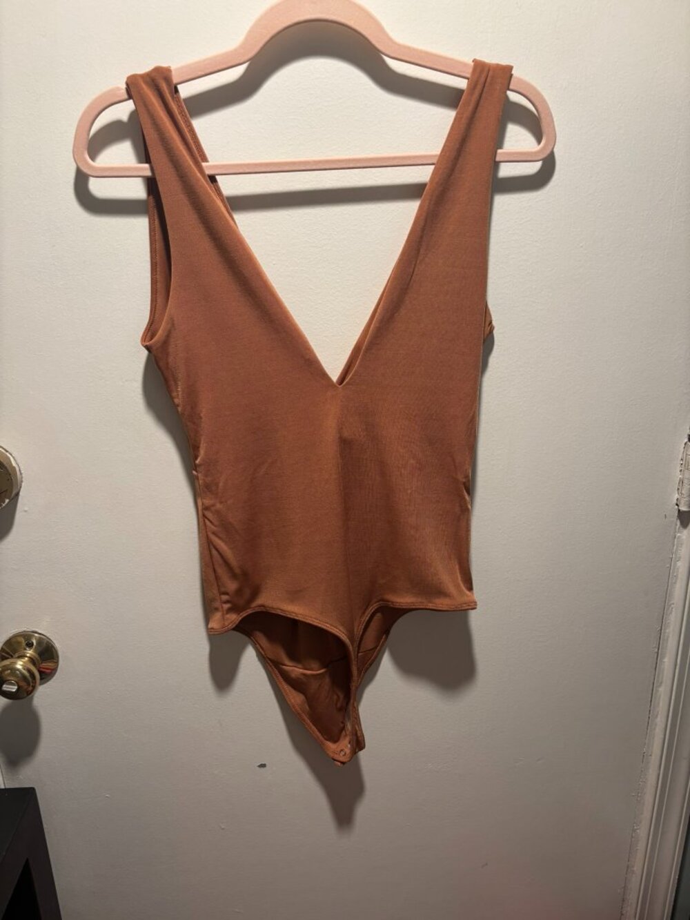 Women's Glossy Rib Plunge Twist Bodysuit - Picture 2 of 4